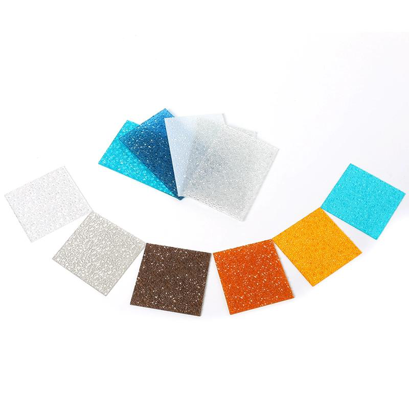 ورقة منقوشة البولي