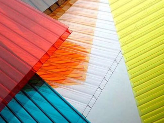 ورقة جوفاء البولي